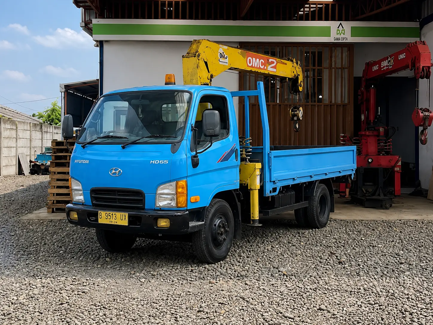 Truck Crane 12 Ton